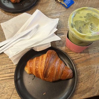 Cafein - Iced Matcha Latte, Butter Croissants - Coffee & Tea Near Me - Chantilly, Virginia Cafein - Iced Matcha Latte, Butter Croissants - Coffee & Tea Near Me - Chantilly, Virginia