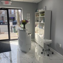 Lux Beauty Spa - Front desk
