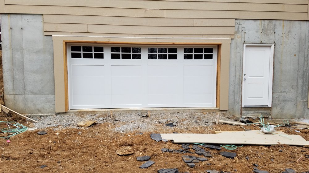 Royal Garage Door - Garage Door Contractor in Lenexa, MO