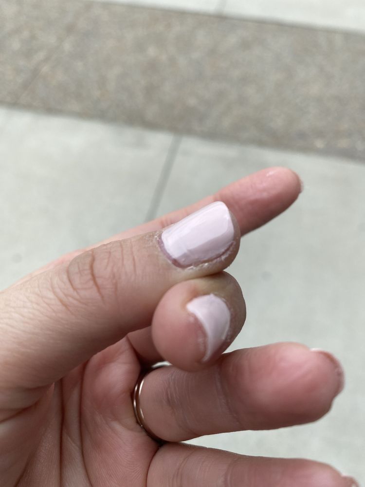 Luxury Nail Bar Logo
