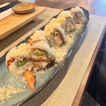 Tenno Sushi - Shrimp Crunch Roll - Japanese Near Me - Los Angeles, California Tenno Sushi - Shrimp Crunch Roll - Japanese Near Me - Los Angeles, California