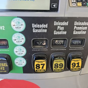 Safeway Gas Station - 9-8-24. Gas Prices - Gas Stations Near Me - San Jose, California Safeway Gas Station - 9-8-24. Gas Prices - Gas Stations Near Me - San Jose, California