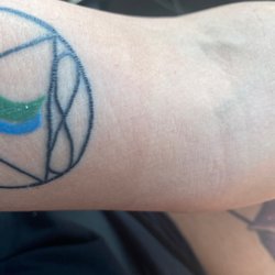 Stay True Tattoo - Horrible lines
