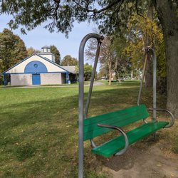 Island Park - This swing bench makes horrible squeaks.