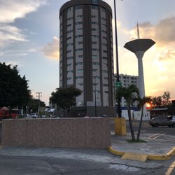 AC Hotel Guadalajara Expo - Mall street side.