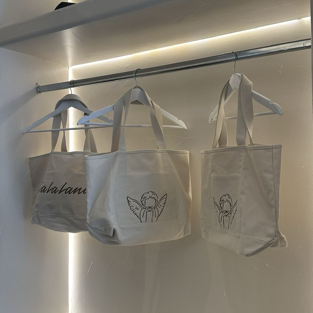 La La Land - Tote bags - Coffee & Tea Near Me - San Antonio, Texas La La Land - Tote bags - Coffee & Tea Near Me - San Antonio, Texas