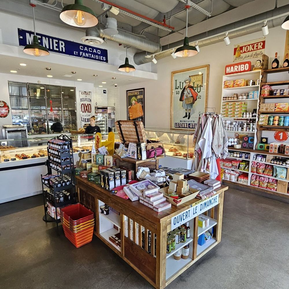 Moulin - Inside the store section - Bakeries Near Me - Newport Beach, California Moulin - Inside the store section - Bakeries Near Me - Newport Beach, California