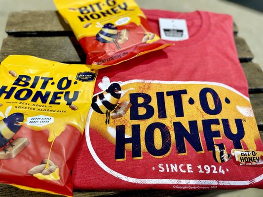 Sweet Memories Vintage Tees & Candy by null