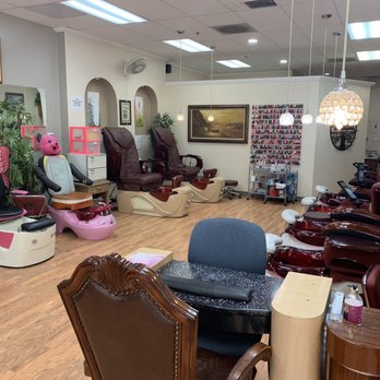U & I Nails - Even have kid pedicure chairs. Too cute - Nail Salons Near Me - Tehachapi, California