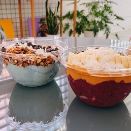 Magic Bowl (Left), Acai Bowl (Right) Magic Bowl (Left), Acai Bowl (Right)