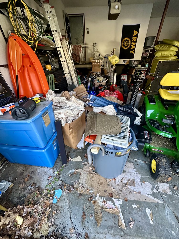 Vanish Dumpster Rental & Junk Removal - veterans service organization in Salem, NH