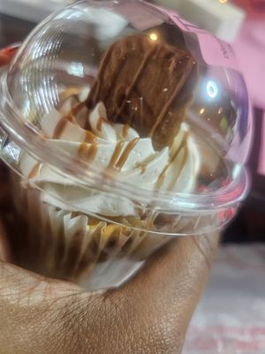 Sweet Corner Cakes by null