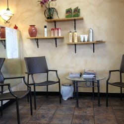 Nip & Cut Hair Studio - Small Waiting area