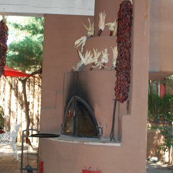 El Pinto - One of the many outdoor patios. - New Mexican Cuisine Near Me - Albuquerque, New Mexico El Pinto - One of the many outdoor patios. - New Mexican Cuisine Near Me - Albuquerque, New Mexico