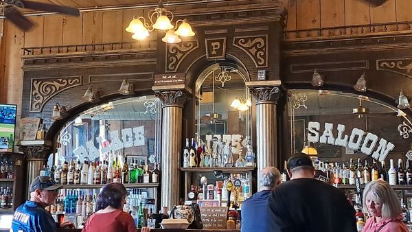 Palace | Restaurant & Saloon by null