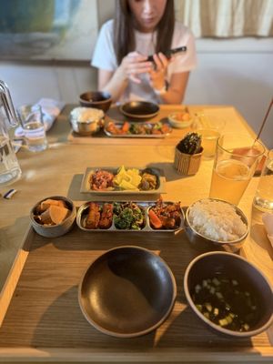 Han Oak Restaurant by null