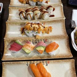 21 Sushi House - Calimesa - Rainbow roll, Salmon Nigiri, Popcorn Lobster Roll, Crunch Roll