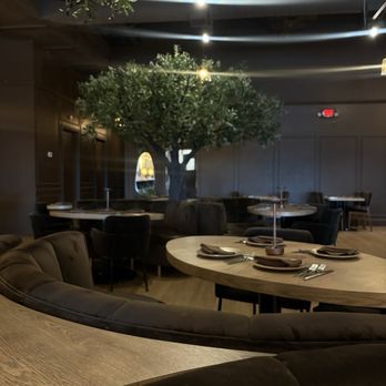 Vive Restaurant - Inside - Venues & Event Spaces Near Me - West Bloomfield, Michigan Vive Restaurant - Inside - Venues & Event Spaces Near Me - West Bloomfield, Michigan