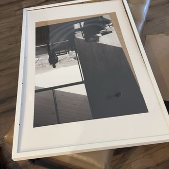 Tony's Movers - Completely damaged picture frame - Movers Near Me - Santa Clara, California Tony's Movers - Completely damaged picture frame - Movers Near Me - Santa Clara, California