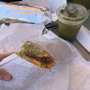 Bodega Park - Chopped cheese, yuja sparkling green tea - Sandwiches Near Me - Los Angeles, California Bodega Park - Chopped cheese, yuja sparkling green tea - Sandwiches Near Me - Los Angeles, California