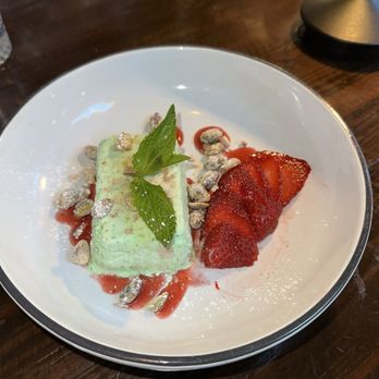Ca Del Sole - Pistachio desert - Italian Near Me - Toluca Lake, California