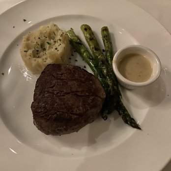 La Collina - Fileto di Manzo alla Griglia - Italian Near Me - Rochester, Michigan