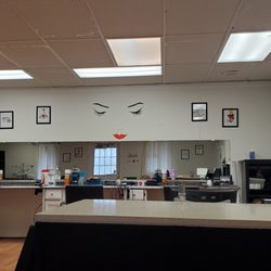DEL’z Cuts - Stop by and say hello