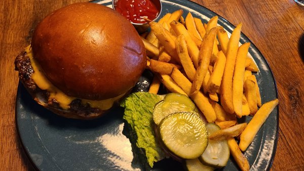 B3 Restaurant & Bar by null