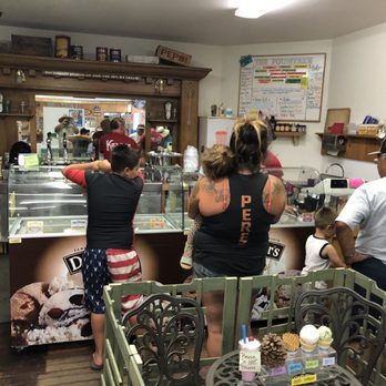 Ken's Market - Grocery Near Me - Shaver Lake, California