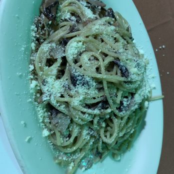 Eatalian - Spaghetti speck e trevigiano - Italian Near Me - Gardena, California Eatalian - Spaghetti speck e trevigiano - Italian Near Me - Gardena, California