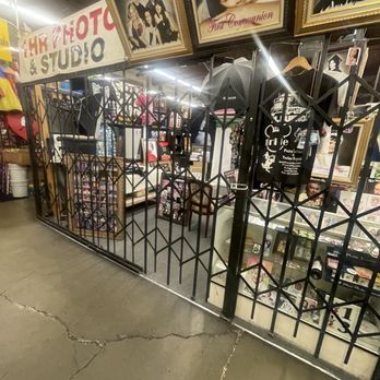 FONTANA INDOOR SWAP MEET - Updated February 2026 - 36 Photos & 29