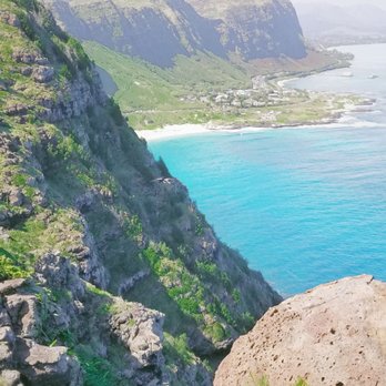 Makapu'u Point Lighthouse Trail - Hiking Near Me - Honolulu, Hawaii