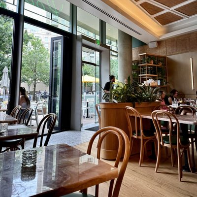 Leela's Wine Bar - Uptown by null