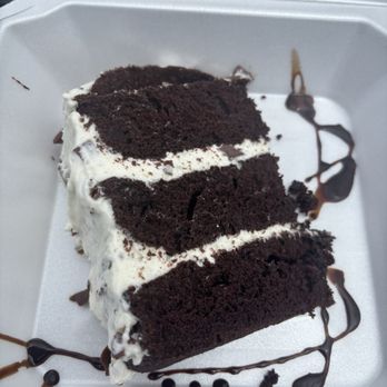 Bayside Cafe - Hershey choclate cake, looks amazing, have not tried it yet, still too full from the fish. - Cafes Near Me - Laguna Vista, Texas Bayside Cafe - Hershey choclate cake, looks amazing, have not tried it yet, still too full from the fish. - Cafes Near Me - Laguna Vista, Texas