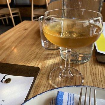 Giant - Do You Trust Me (gin, salers, cardamaro, soju, jasmine) - New American Near Me - Chicago, Illinois