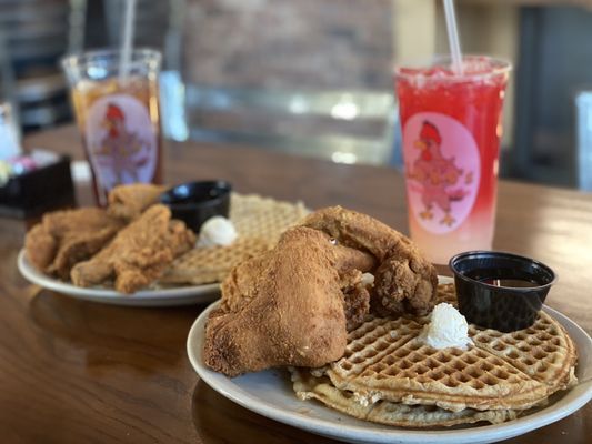 Lo-Lo's Chicken & Waffles by null