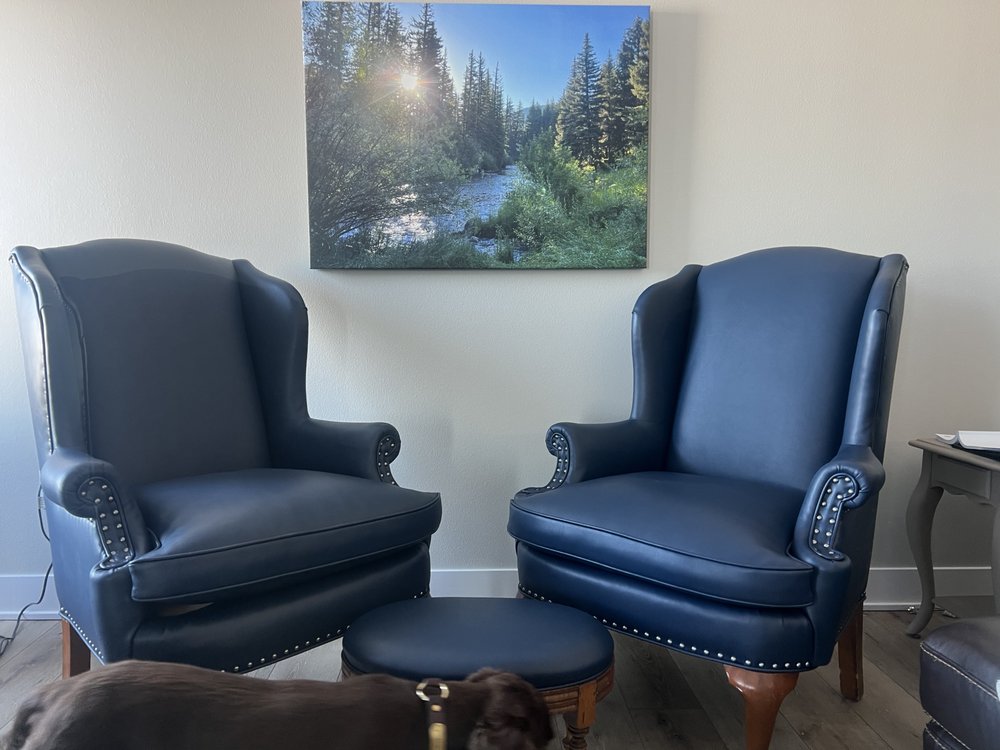 CUSTOM UPHOLSTERY Updated September 2024 2629 Beaver Ave, Des