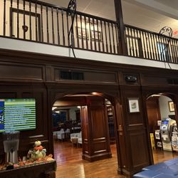 Irish Cottage Inn & Suites