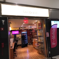 JFK Internet Cafe & Cell Phones