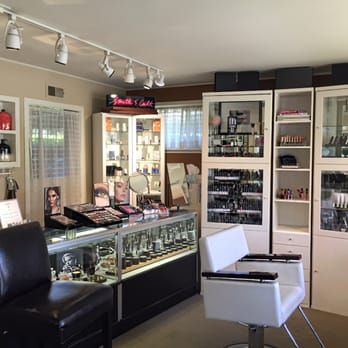 Kristin Maze Salon - The front room converted into a makeup room overlooking St. Francis church in Sonoma - Hair Salons Near Me - Sonoma, California Kristin Maze Salon - The front room converted into a makeup room overlooking St. Francis church in Sonoma - Hair Salons Near Me - Sonoma, California
