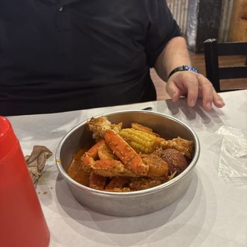 Angry Crab Shack - Seafood broil for one person - Cajun/Creole Near Me - Yuma, Arizona