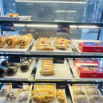 85°C Bakery Cafe-Fremont - Bakeries Near Me - Fremont, California 85°C Bakery Cafe-Fremont - Bakeries Near Me - Fremont, California