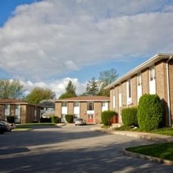 SunnyHill Properties Inc - Cumberland Court Apartments - on Cumberland Ave.