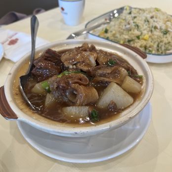 Dimsum Palace - Cantonese Style Braised Beef Clay Pot - Cantonese Near Me - Catonsville, Maryland