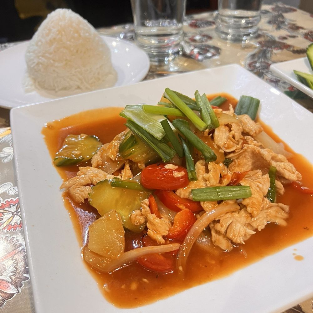 Tasty Thai - B4. Sweet and Sour - Thai Near Me - New York, New York