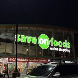 Save-On-Foods - Outside