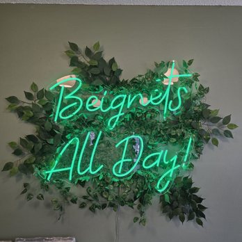 Brooklyn Cafe - Desserts Near Me - Wilmington, North Carolina