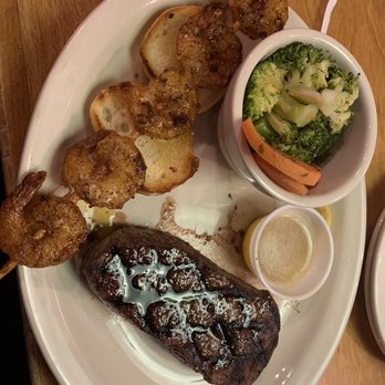 Texas Roadhouse - 10 oz sirloin, with shrimp, and veggies. - Steakhouses Near Me - Chantilly, Virginia Texas Roadhouse - 10 oz sirloin, with shrimp, and veggies. - Steakhouses Near Me - Chantilly, Virginia