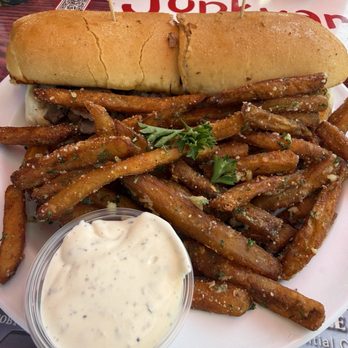 Junkyard Cafe - American Near Me - Simi Valley, California