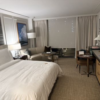 Four Seasons Hotel - Austin - Hotels Near Me - Austin, Texas